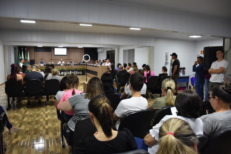 Em última sessão ordinária do ano Câmara aprova dois novos projetos